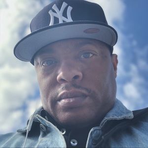 Meet your Posher, Efrem